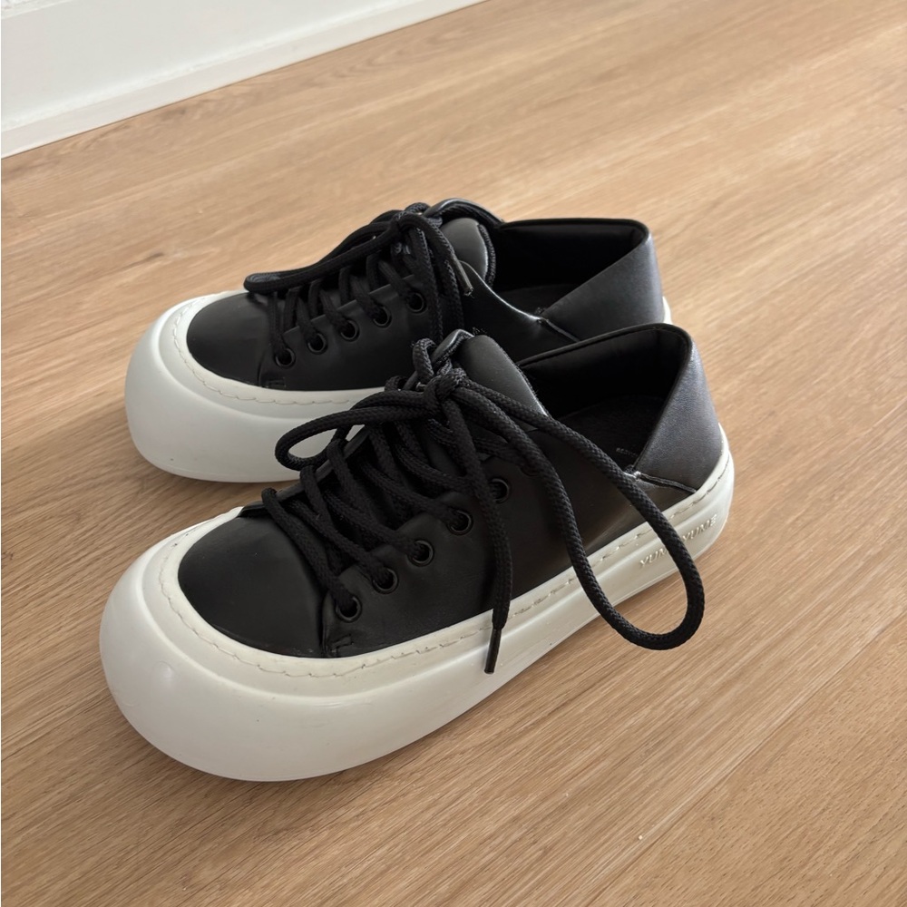 Black and White Women's Sneakers